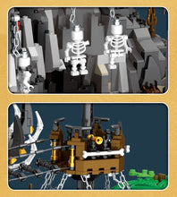 Load image into Gallery viewer, Reobrix The Pirate and Royal Bay | 66012-66013