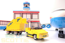 Load image into Gallery viewer, Oxford Block - Toys R Us Airport